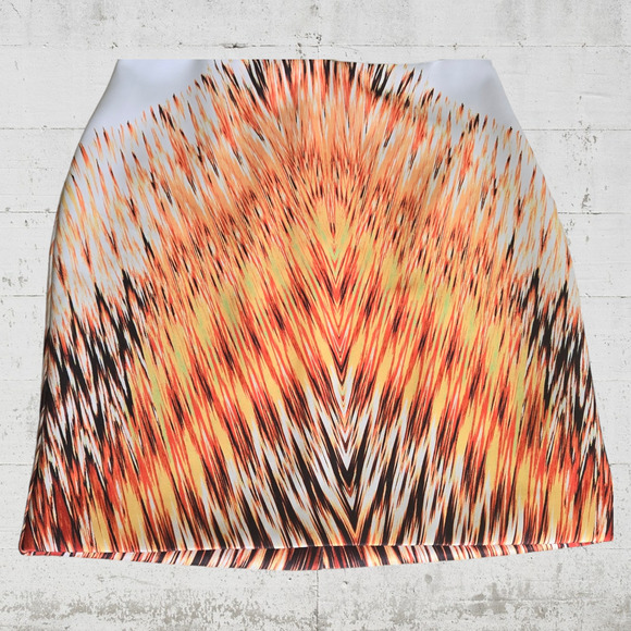 Guess White Orange Fiery Abstract Pencil Straight Mid Rise Skirt Size Medium - Picture 1 of 8
